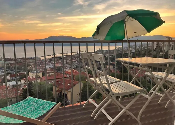 Linden Trsat With Balcony